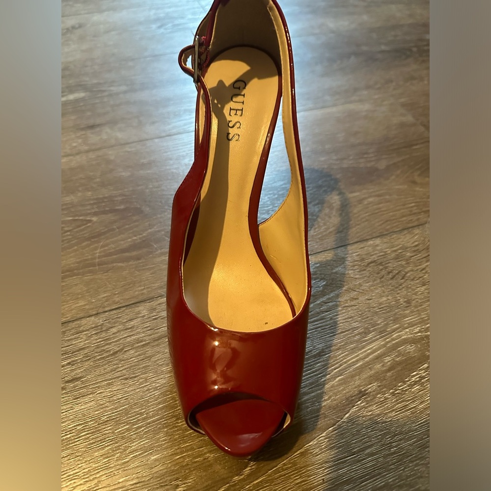 Guess Patton, leather heel